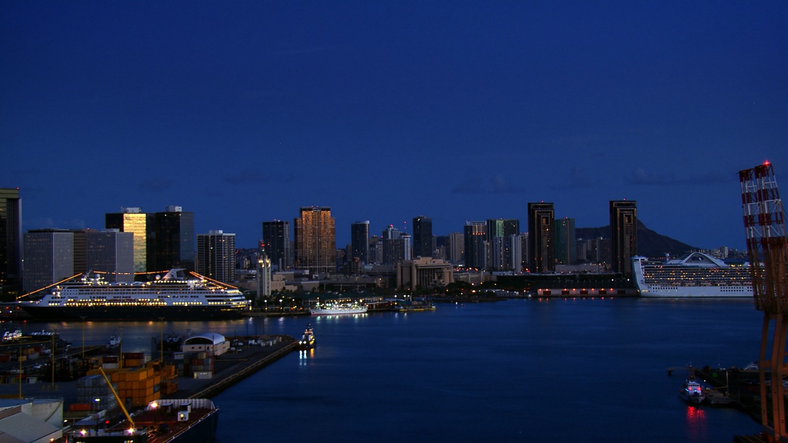 Night%20time%20Honolulu.jpg