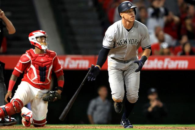 593ff9112488f_AaronJudge2.thumb.jpg.78a20c8772dc9d472d39c91f8689de15.jpg