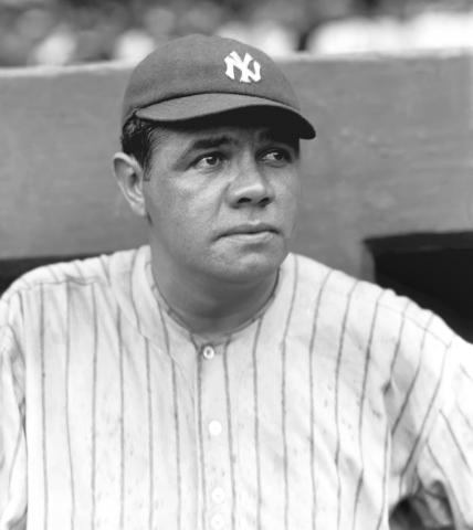 Babe_Ruth_1922.thumb.jpeg.89cc8a593b9d78883d587ca8f7e134bf.jpeg