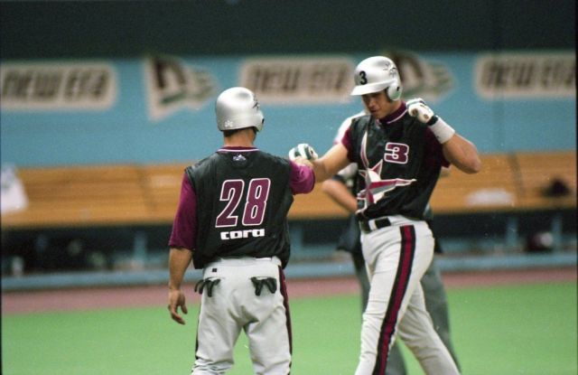 Mariners-1998001_133735-1020x660.jpg