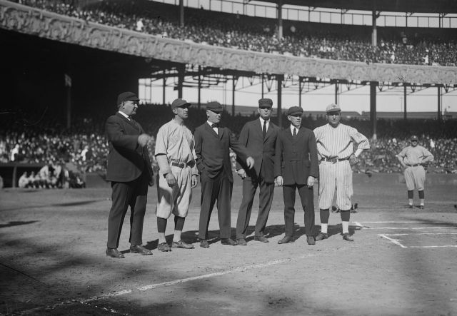 1280px-Players_and_umps_at_1921_World_Series.jpg